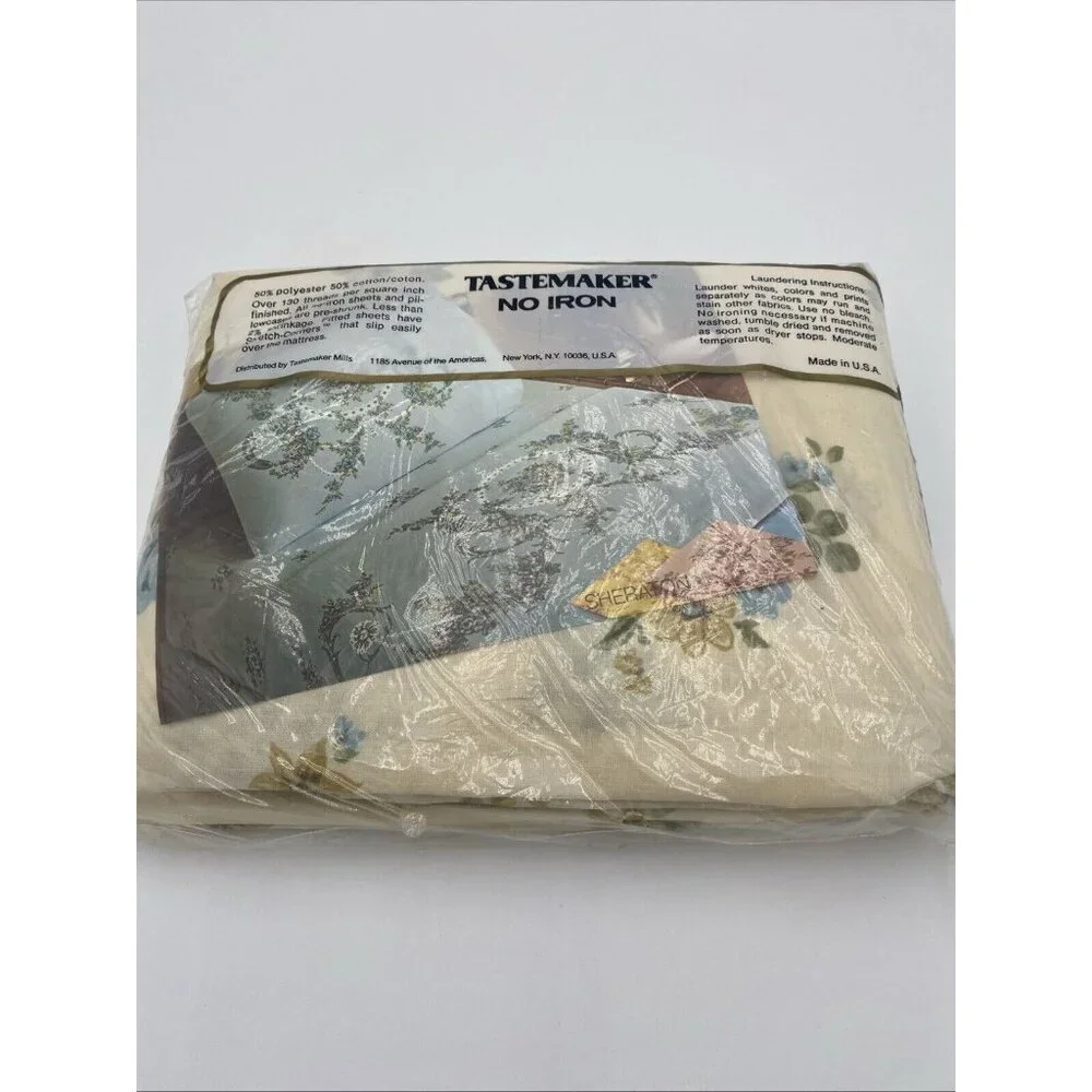 Vintage Tastemaker Fitted Sheet Full Size White Blue Floral Made in USA NEW NOS